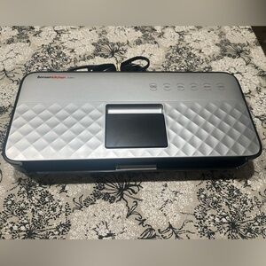 BronsenKitchen Vacuum Sealer in Silver and Black
